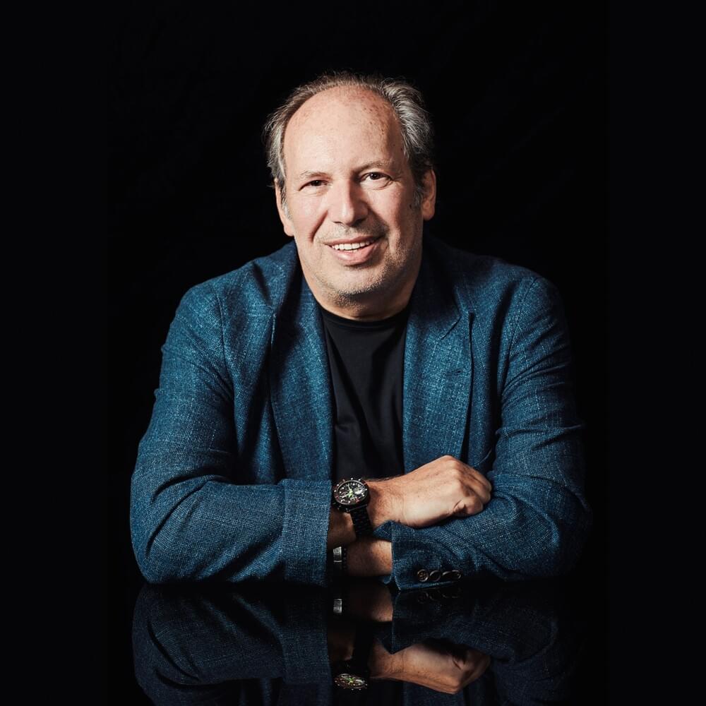 Hans Zimmer completou 67 anos no último dia 12 de setembro de 2024. No programa A Música no Cinema, vamos  falar sobre essa verdadeira Academia de Compositores de Trilhas do compositor alemão.