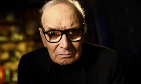 Ennio Morricone era favoritíssimo para ganhar o Oscar por sua antológica trilha sonora para o filme A MISSÃO, foi preterido em detrimento da escolha da trilha sonora de Herbie Hancock para o filme POR VOLTA DA MEIA-NOITE.