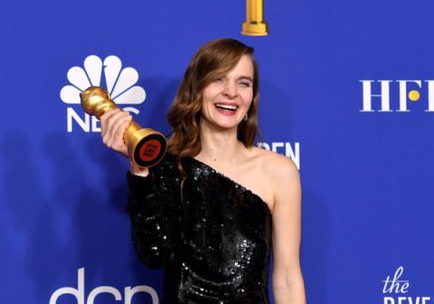 Hildur Guðnadóttir foi a segunda mulher a levar um Globo de Ouro para casa, pois a primeira foi Lisa Gerrad em 2000 com a trilha sonora de GLADIADOR. No entanto, como Lisa ganhou em parceria com Hans Zimmer, então Hildur Guðnadóttir é a primeira a arrebatar de forma exclusiva esse importante prêmio.