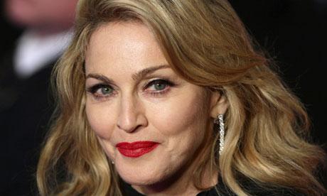 O grande brilho de Madonna, no entanto continua sendo nas trilhas sonoras do cinema, pois suas canções estão inseridas em mais de 400 produções. Madonna também teve a experiência na direção e foi bem sucedida, pois seu filme W.E. O ROMANCE DO SÉCULO de 2011 permitiu que ela arrebatasse o Globo de Ouro de melhor canção.