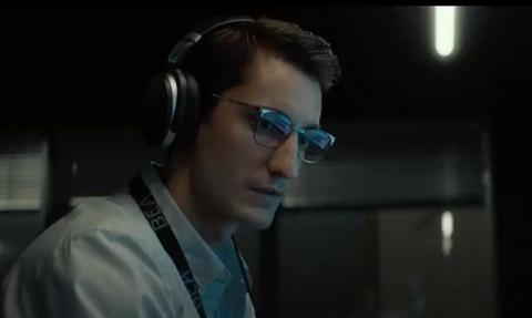 O cineasta francês Yann Gozlan levou para as telas dos cinemas o seu filme de 2021 que tem o título de CAIXA PRETA. A queda de um avião entre Dubai e Paris, cai nos alpes e a BEA- Gabinete de Investigação e Análise de segurança da Aviação Civil fica responsável para apurar as causas do desastre.