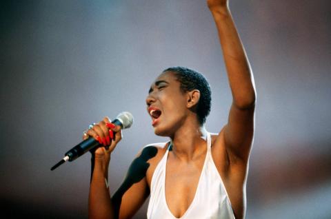 A cantora jamaicana Diana King tem uma descendência de indianos e africanos, mas corre nas suas veias o sangue em ritmo pop e do raggie.