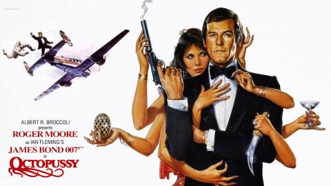Em 1983 surge o filme 007 Contra Octopussy comJames Bond partindo em busca do assassino de outro agente britânico, que estava investigando o roubo de uma valiosa jóia. Roger Moore cada vez mais convincente como 007, enquanto que ocorre nova alteração na trilha sonora, sendo reconvocado o compositor John Barry.