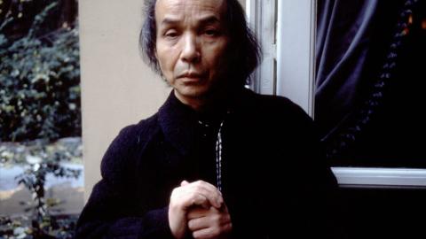 Toru Takemitsu faturou 17 prêmios com as trilhas compostas para o cinema. Vitimado por um câncer o compositor Toru Takemitsu morreu no dia 20 de fevereiro de 1996 aos 65 anos.