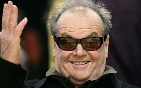 Jack Nicholson e a antológica ‘La Vie En Rose’ que ele interpretou por ocasião do filme “Alguém Tem Que Ceder” de 2003. Confiram!