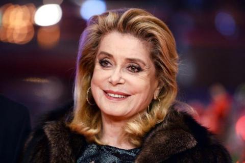 O próximo trabalho de Carherine Deneuve será com o cineasta japonês Hirokazu Koreeda no filme THE TRUTH, que mostra o conflito de uma filha com sua mãe atriz. No caso Catherine Deneuve é a mãe enquanto que a filha interpretada por Juliette Binoche.