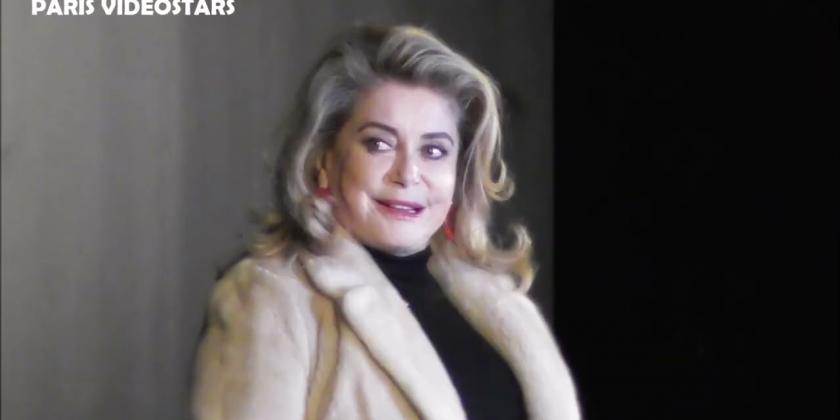 Catherine Deneuve, 79 aos de idade, 65 anos de carreira cinematográfica, mais de 140 filmes no currículo e na galeria de prêmios são mais de 40. 