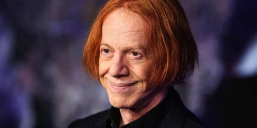 Danny Elfman completando 70 anos neste dia 29 de maio de 2023.o