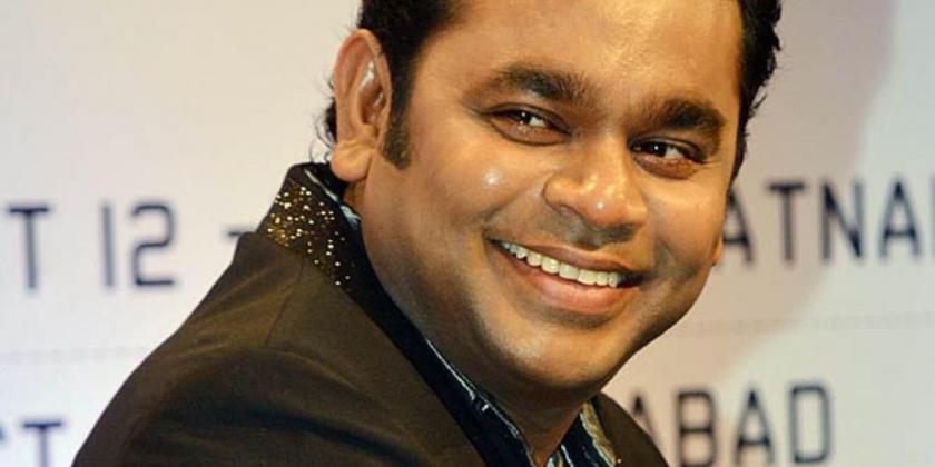 Naquele ano quem fez barba e cabelo com melhor música e canção foi o indiano A.R. Rahman com a trilha de QUEM QUER SER MILIONÁRIO. Das dez indicações obtidas, o filme levou 8 prêmios. Inegavelmente o filme se transformou num grande fenômeno, pois custou 15 milhões e conseguiu mundialmente um faturamento superior a 370 milhões de dólares.