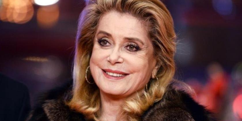 O  próximo trabalho de Carherine Deneuve  será com o cineasta japonês Hirokazu Koreeda no filme THE TRUTH, que mostra o conflito de uma filha com sua mãe atriz. No caso Catherine Deneuve é a mãe enquanto que a filha interpretada por Juliette Binoche.